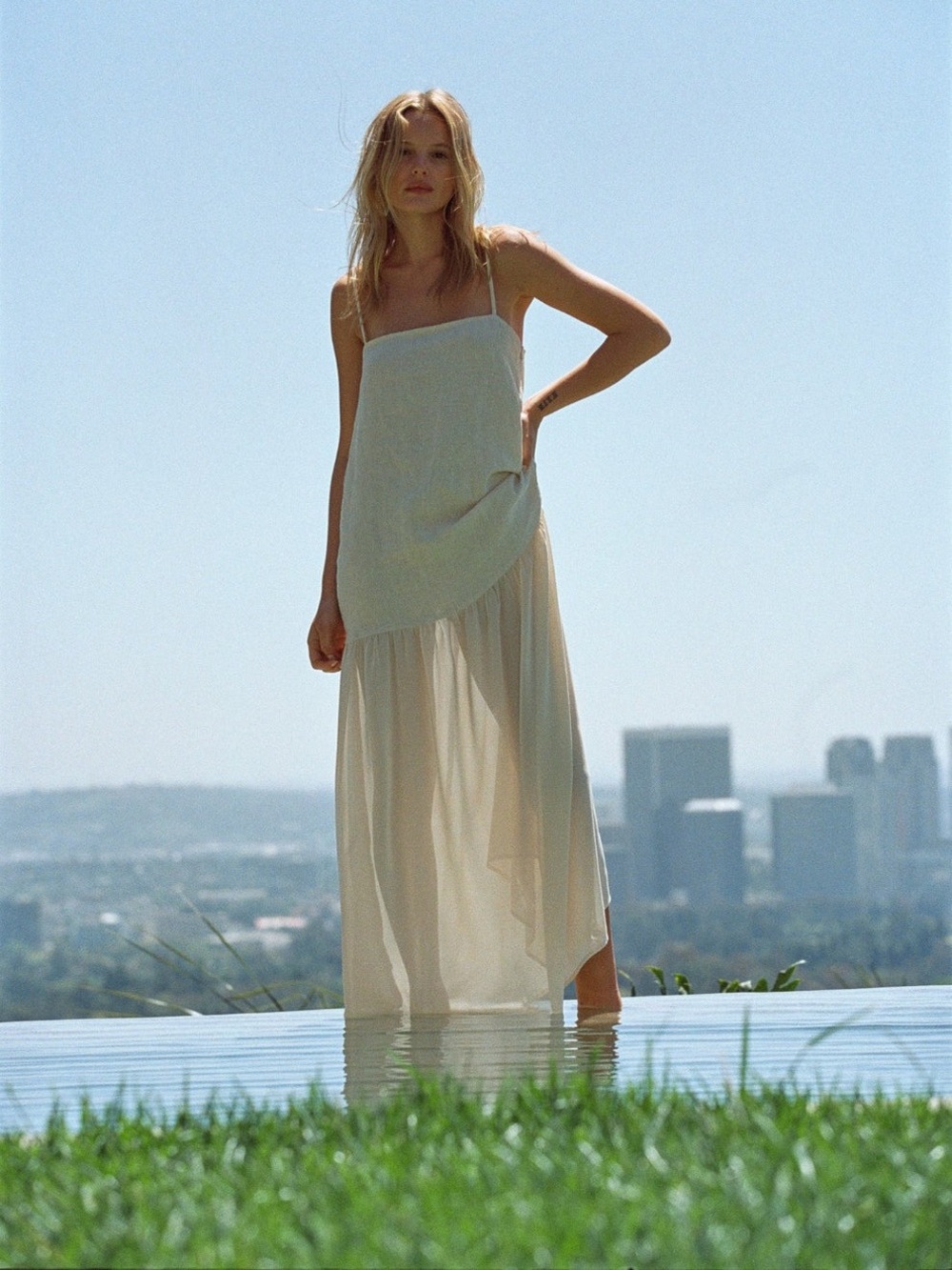 VRG GRL Nora Maxi Dress Natural Linen Size 2 - Picture 3 of 10
